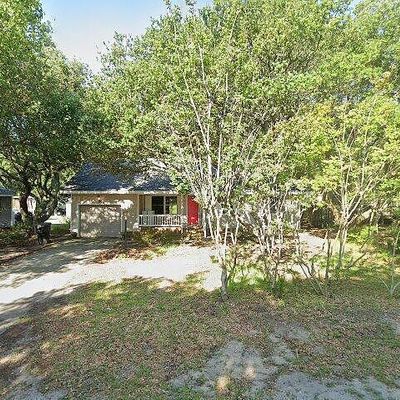 1516 Village Ln, Kill Devil Hills, NC 27948