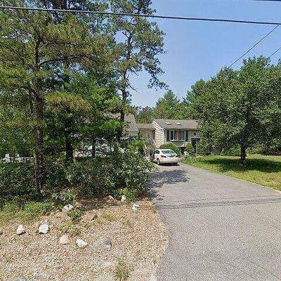 152 Charge Pond Rd, Wareham, MA 02571