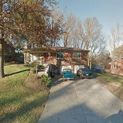 1521 Knight Rd, Louisville, KY 40216