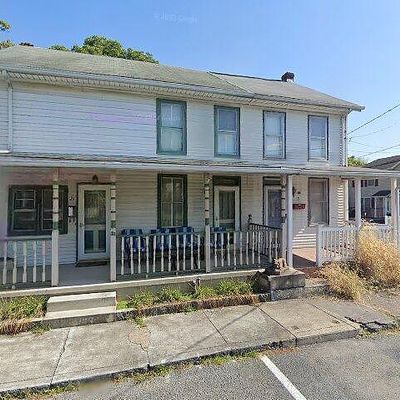 19 Race St, Highspire, PA 17034