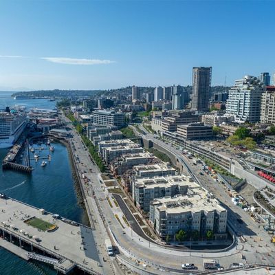 1900 Alaskan Way #116, Seattle, WA 98101