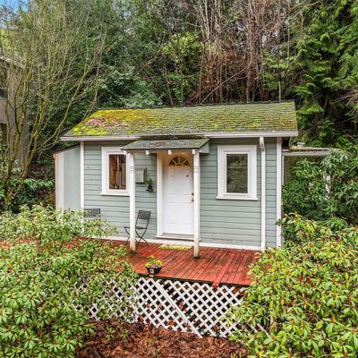 1919 32 Nd Ave W, Seattle, WA 98199