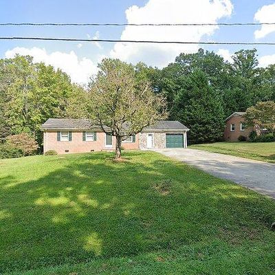 198 Maple Hollow Rd, Mount Airy, NC 27030