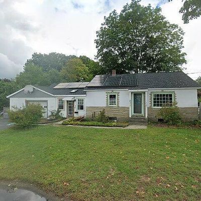2 Griswold St, Turners Falls, MA 01376
