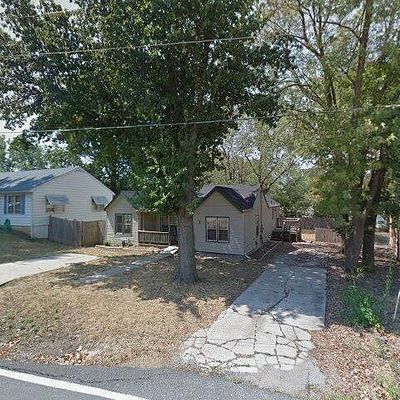 2 Nw Lakeview Blvd, Lees Summit, MO 64063