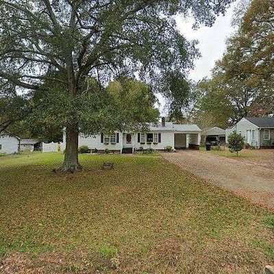 2016 Noccalula Rd, Gadsden, AL 35904