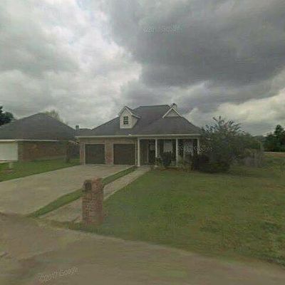 203 Twin Lakes Dr, Youngsville, LA 70592