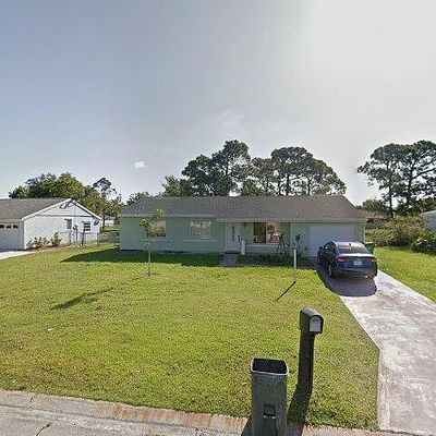 2037 Se Triumph Rd, Port Saint Lucie, FL 34952