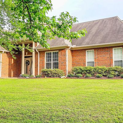 2045 Tall Tree Dr, Horn Lake, MS 38637