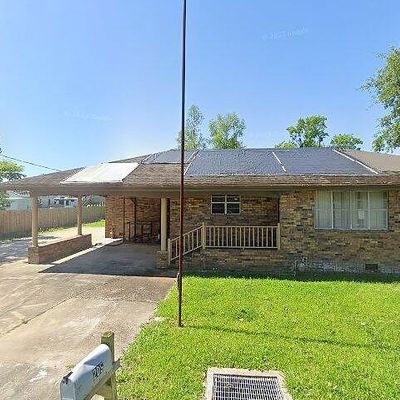 205 Chauvin St, Chauvin, LA 70344