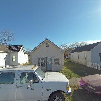 205 S Oak St, Arcola, IL 61910