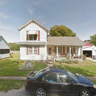 206 N Columbia St, Chambersburg, IL 62323