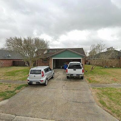 206 N Rushmore Ln, Youngsville, LA 70592