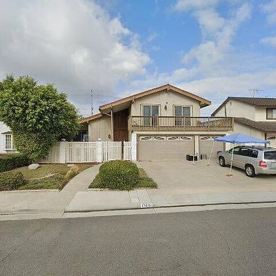 17621 San Roque Ln, Huntington Beach, CA 92647