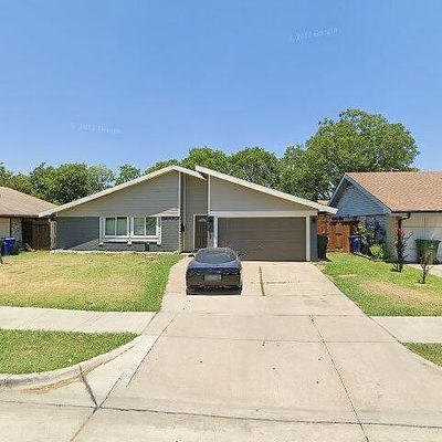 1813 Sherwood Ln, Carrollton, TX 75006