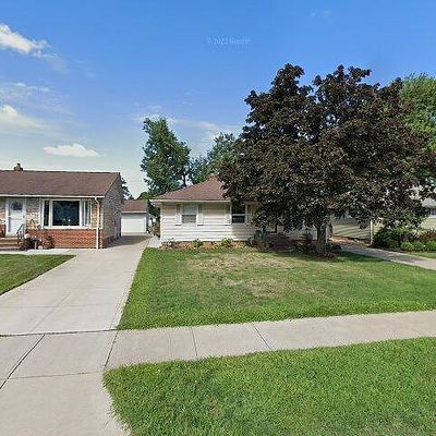 1822 Empire Rd, Wickliffe, OH 44092