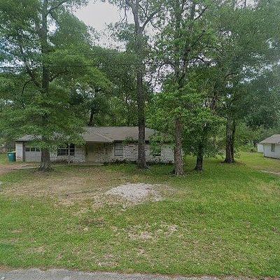 1825 Live Oak Dr, Conroe, TX 77301