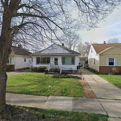 18806 Longview Ave, Maple Heights, OH 44137