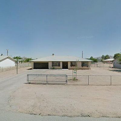 22194 Tajanta Rd, Apple Valley, CA 92307