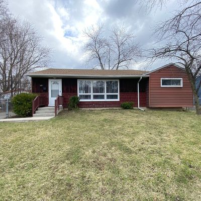 2225 Winnebago Rd, Waukegan, IL 60087