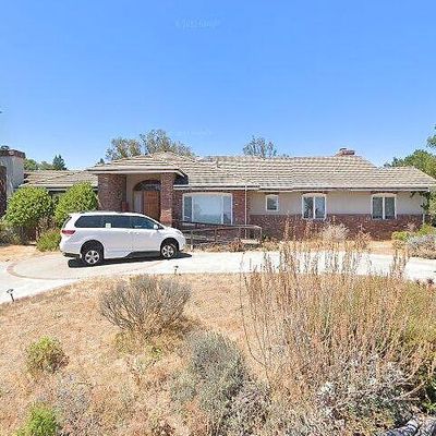 22334 Regnart Rd, Cupertino, CA 95014