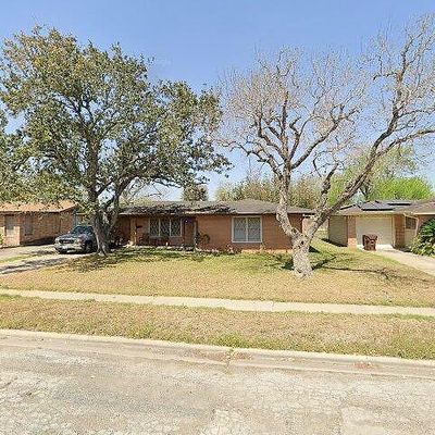 224 Carol Ave, Kingsville, TX 78363