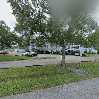 225 Country Club Dr #C224, Largo, FL 33771