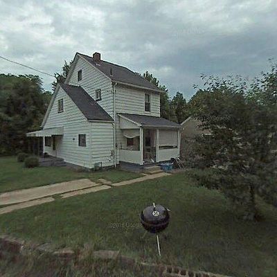 225 Lexington Ct, Carnegie, PA 15106