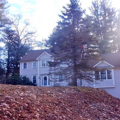 225 Prospect St, Hingham, MA 02043