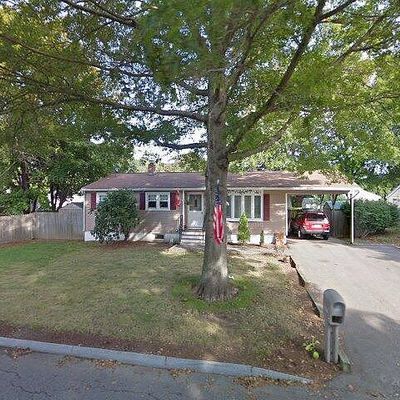 23 Coakley Rd, Portsmouth, NH 03801