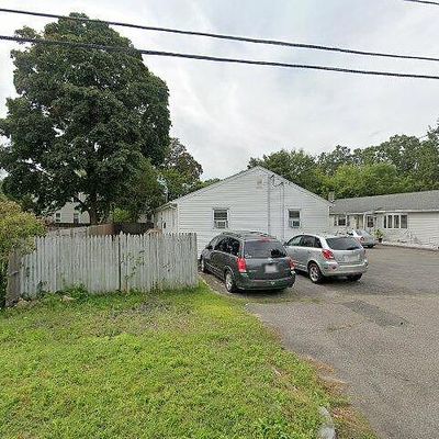 23 Darling St, Indian Orchard, MA 01151