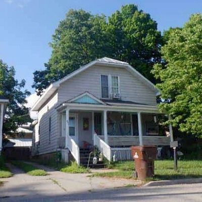 230 E Adams St, Ionia, MI 48846