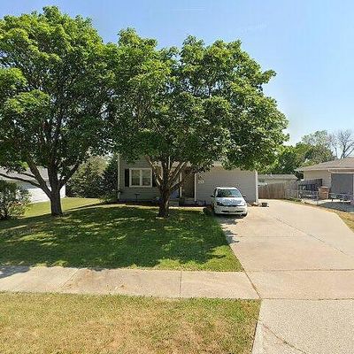 2302 Avery Ave, Norwalk, IA 50211