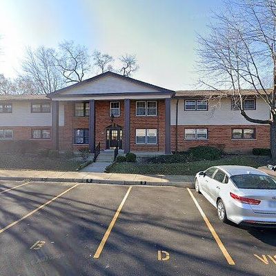 233 Washington Sq #C, Elk Grove Village, IL 60007