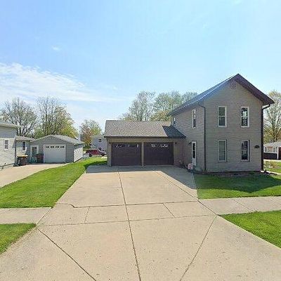 238 Quarterline St, Portland, MI 48875