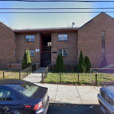 240 Oak St, Bridgeport, CT 06604