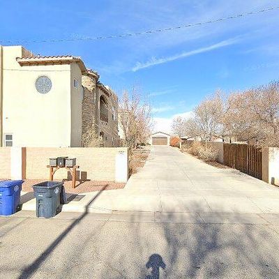 2409 Rice Ave Nw, Albuquerque, NM 87104