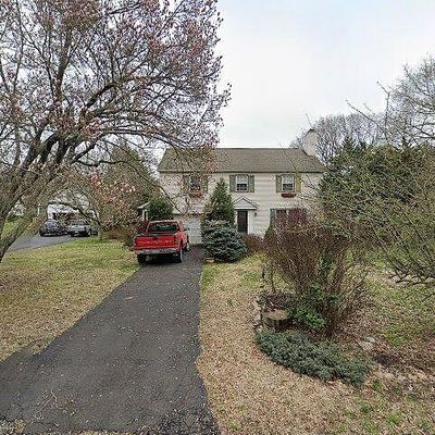 243 Linden Ln, Riegelsville, PA 18077