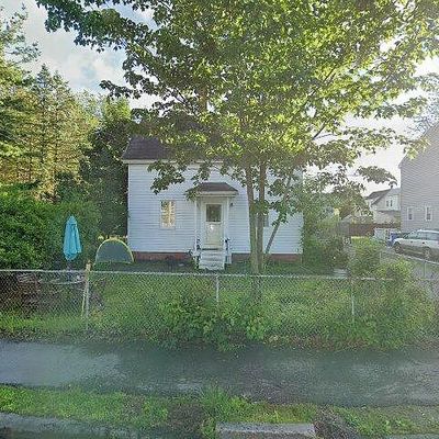 25 Rochester St, Westbrook, ME 04092