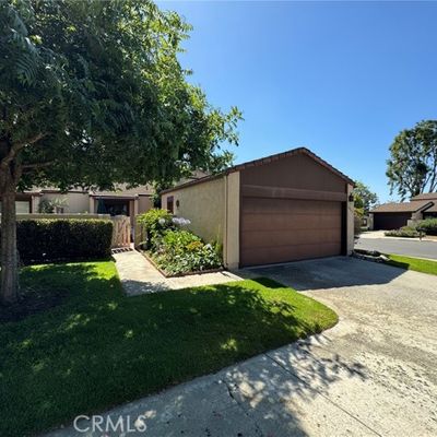 2093 Golden Circle Dr, Escondido, CA 92026