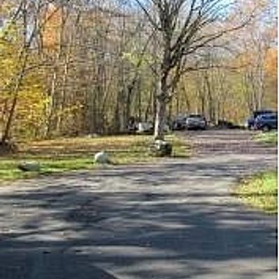 21 Fullmar Ln, Norwalk, CT 06850