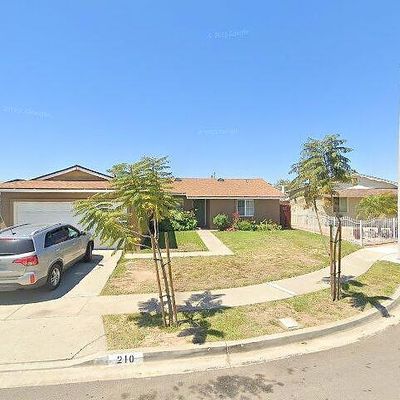 210 Coolwater Dr, San Diego, CA 92114