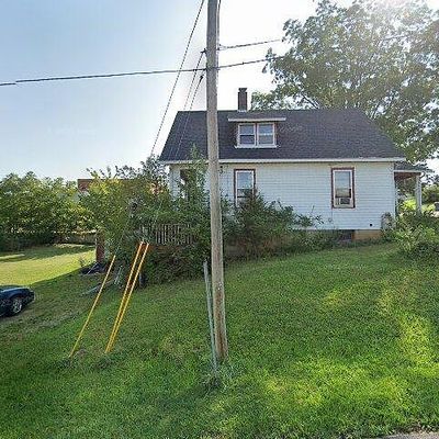 211 E Walton St, Warrenton, MO 63383