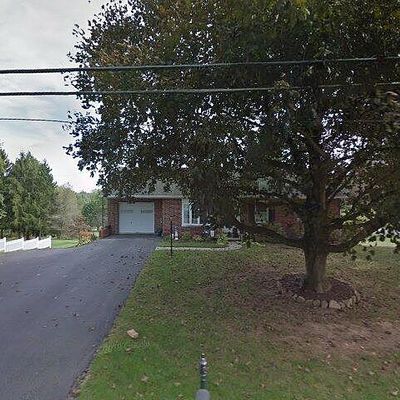 211 Millwood Rd, Lancaster, PA 17602