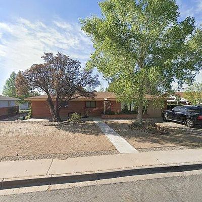 2120 Summit Dr, Farmington, NM 87401