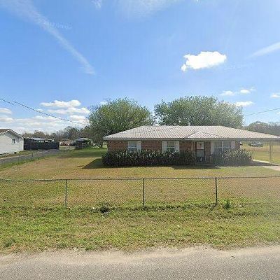 2136 Harris St, Atmore, AL 36502