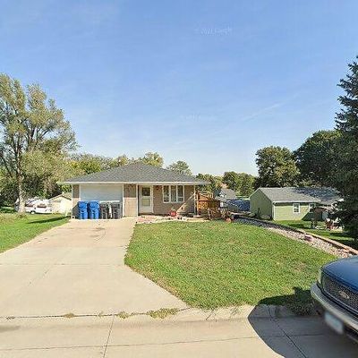 216 2 Nd Ave, Hinton, IA 51024