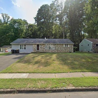 217 Marilyn Rd, Hatboro, PA 19040