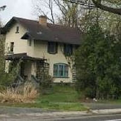 2179 Five Mile Line Rd, Penfield, NY 14526
