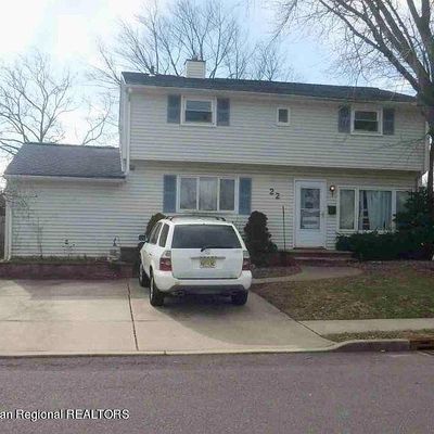 22 Dibling St, Union Beach, NJ 07735